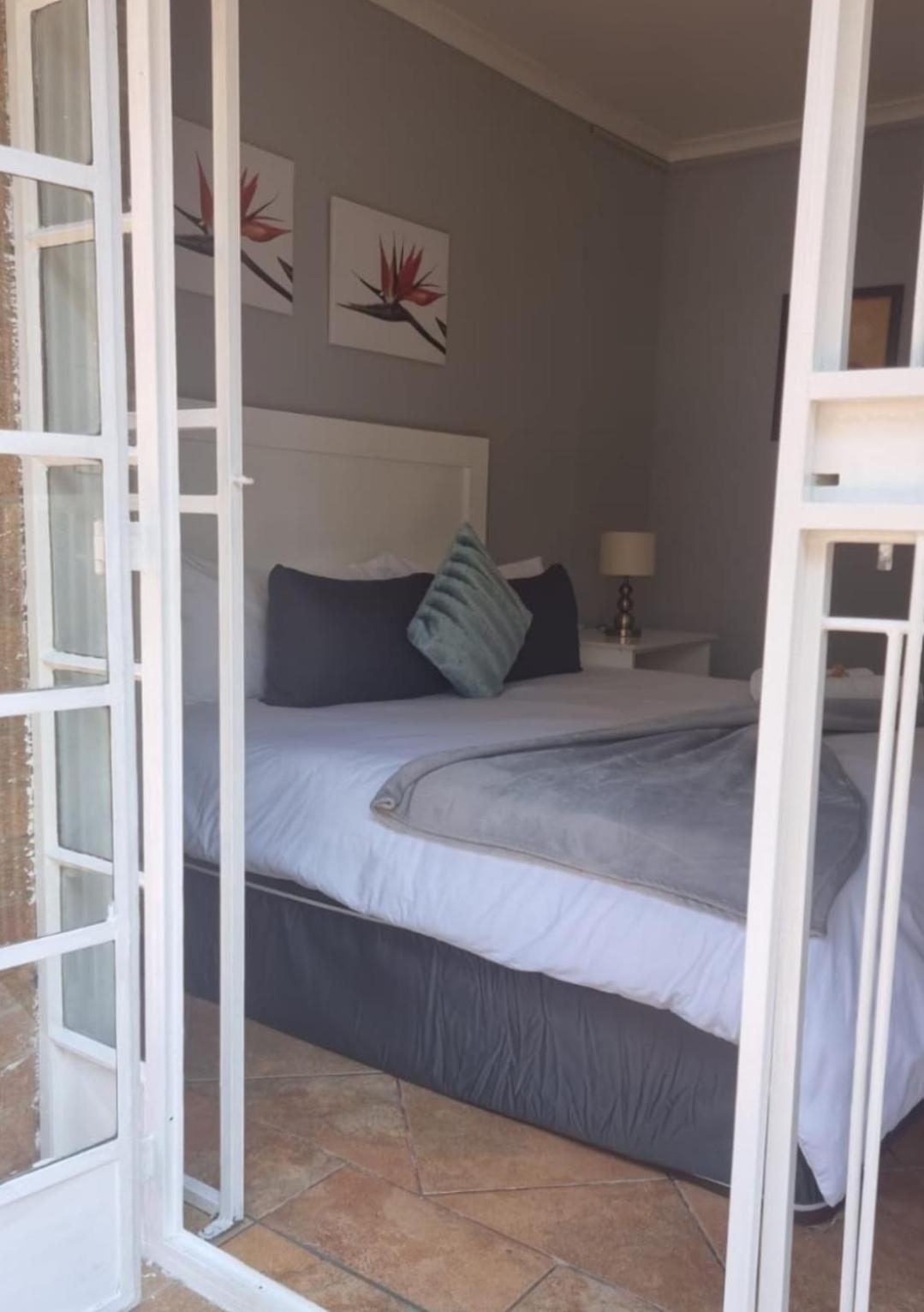Stay At Home Airport Lodge Kempton Park Zimmer foto
